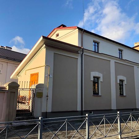 Usagyba Juravlövyh Hotel Pskov Exterior photo